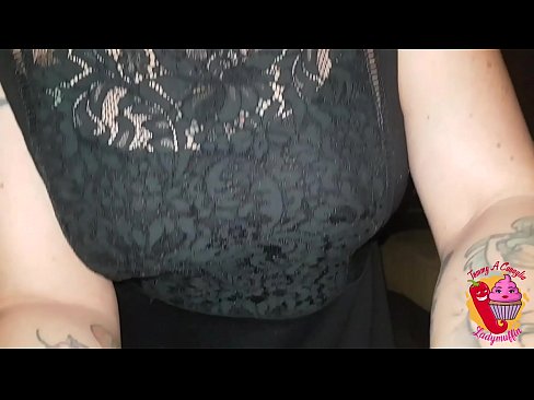 ❤️ Adik tiri slutty memberinya blowjob dan spanyol ☑ Video seks pada kami