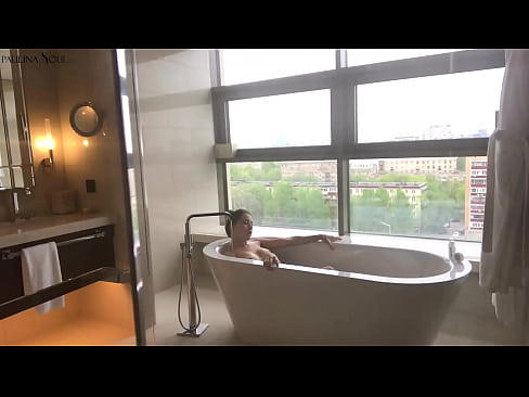 ❤️ Sayang yang luar biasa dengan penuh semangat menyentak vaginanya di kamar mandi ☑ Video seks pada kami